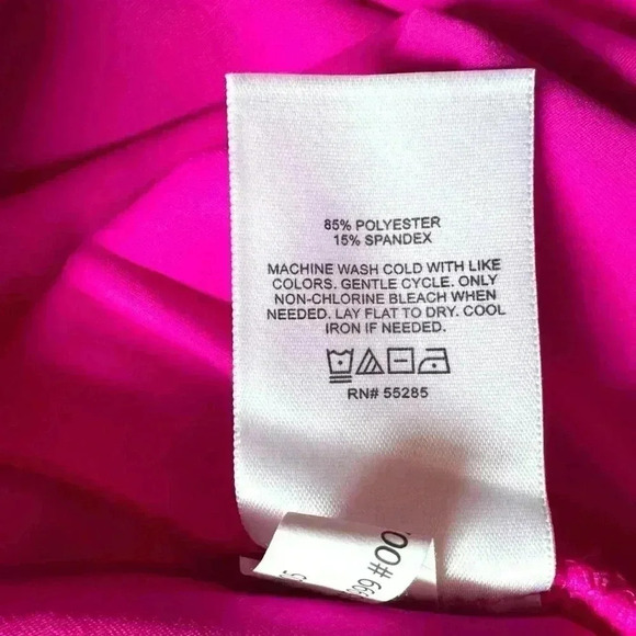 Express Body Contour Hot Pink Compression High Neck Cutout Cropped Tank XL NWT - Picture 6 of 9